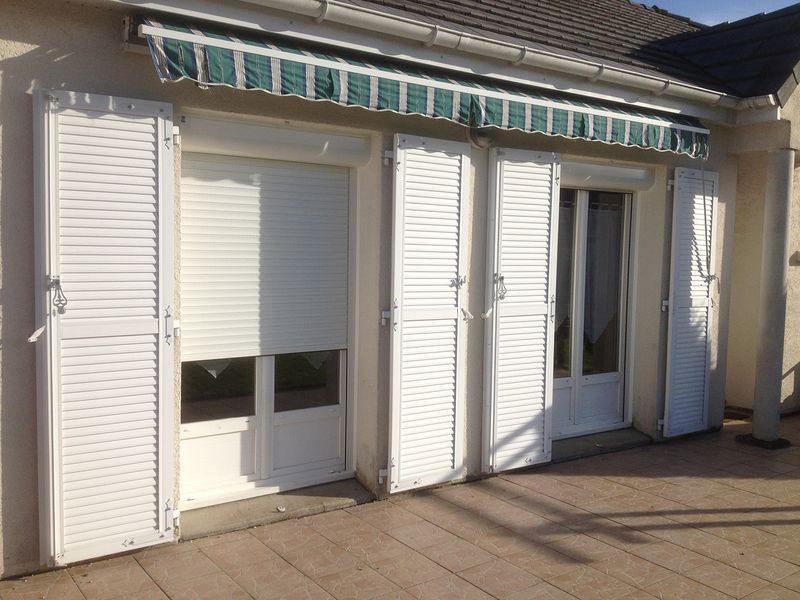 Faire installer des volets battant en PVC pour sa maison au Havre 76